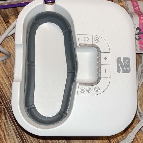 π¦΅π» π· π¦΅π»β’ π Silkβn β‘οΈ x No hair Vibesβ’π π¦΅π»π·π¦΅π» - Picture 5 of 15